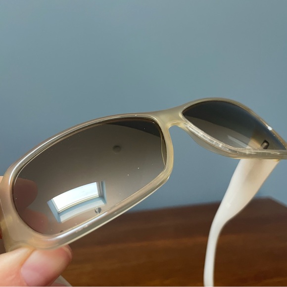 GUCCI Womens Designer Sunglasses White Rectangle GG 2935 EOODA 15423 - Picture 3 of 9